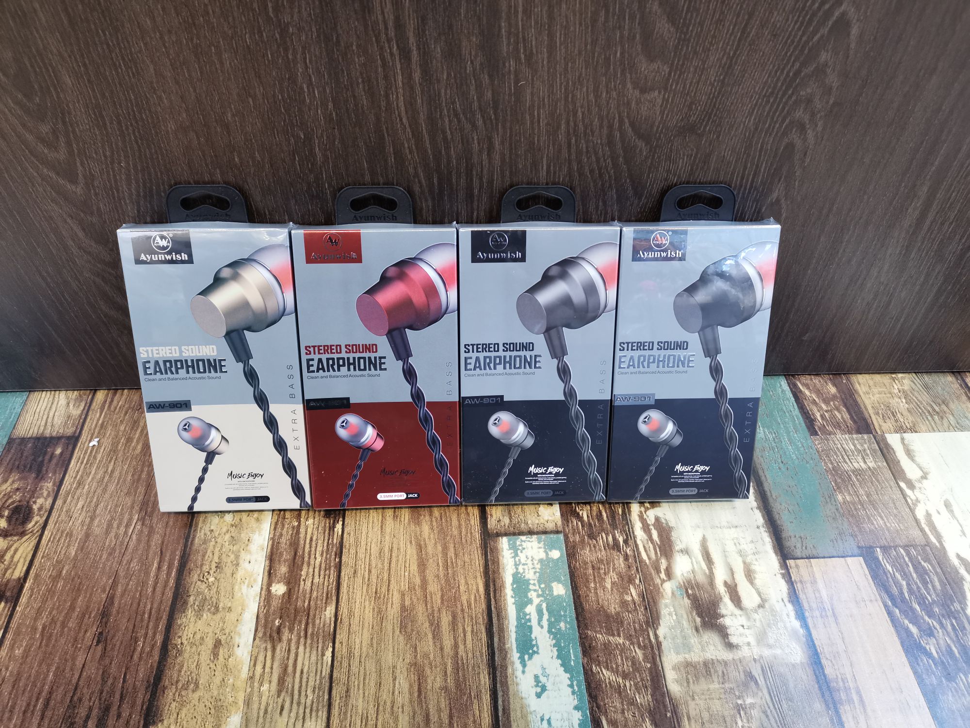 Sogo brand 901 mobile phone headphones, in-ear headsets, MP3 earbuds, wired headphones, small headphones, fashionable and creative products
