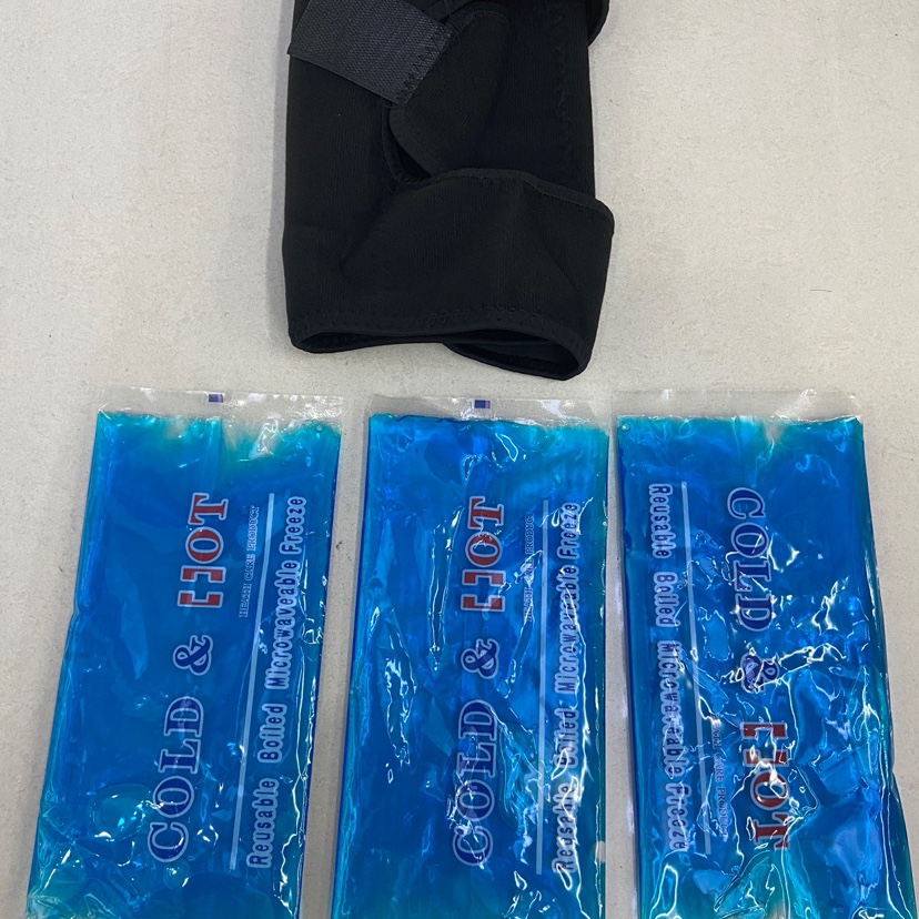 Apply ice packs to knee pads details Picture