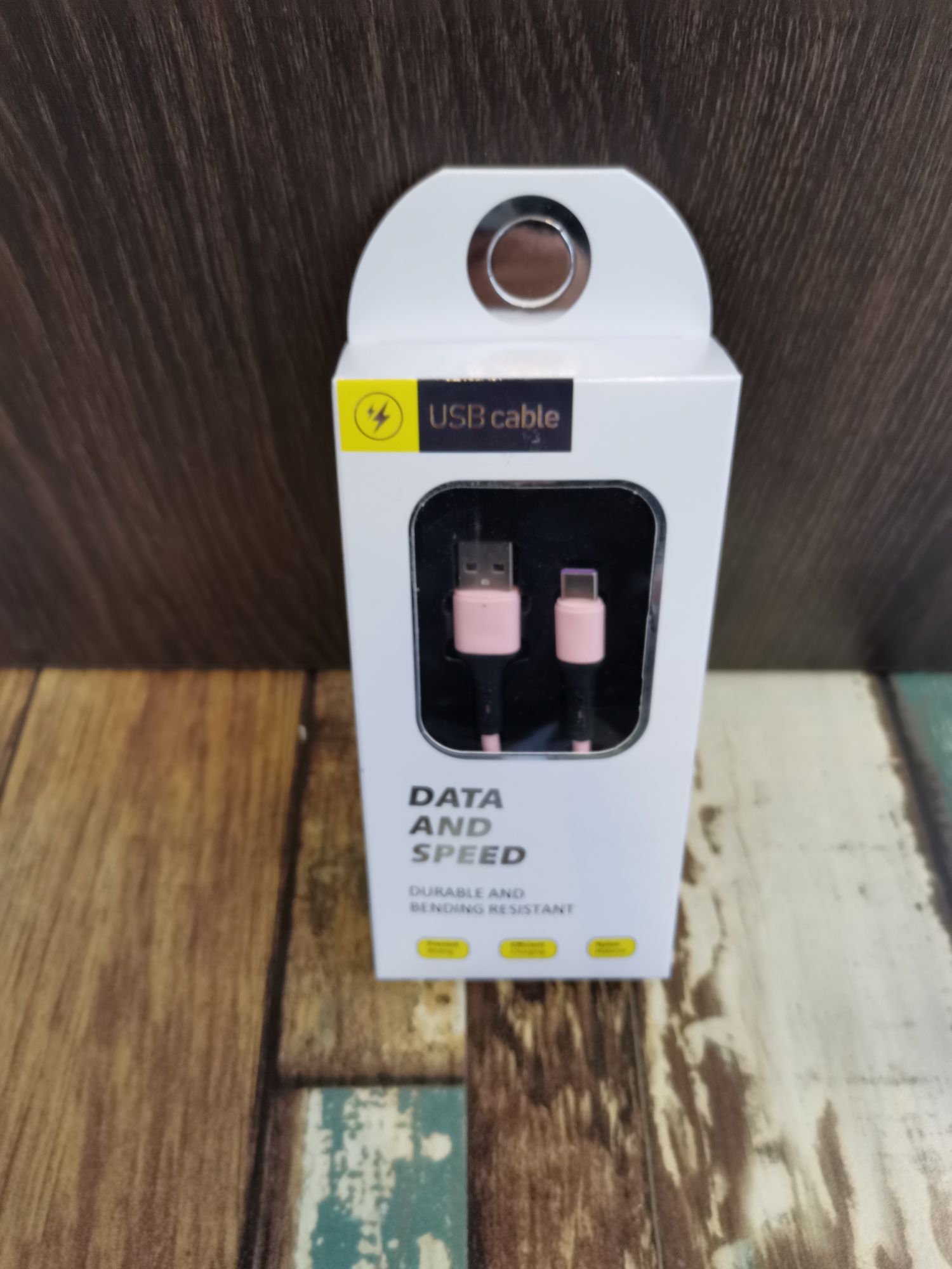 Mobile phone data cable suitable for Android type-c, Apple flash charging data cable, charging cable, fast charging cable, Q-elastic cable, anti-freezing data cable Application Scenario