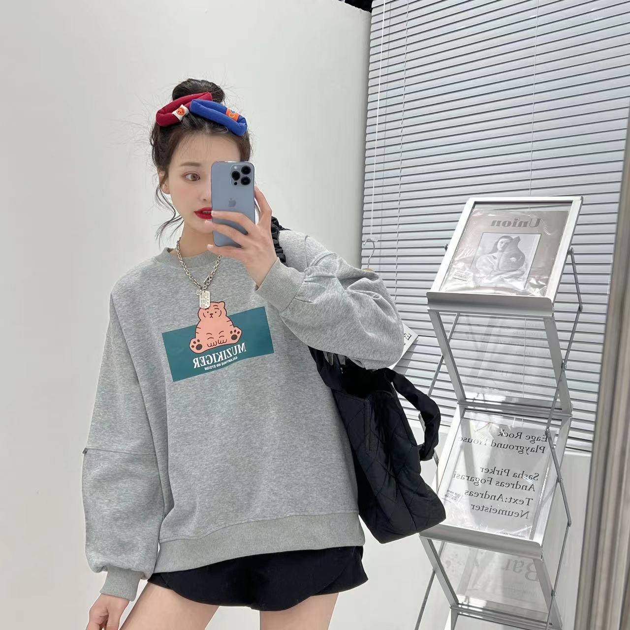 Adorable cartoon letras estampado cuello redondo manga larga colegiado mujer hoodies top primavera detail image 3