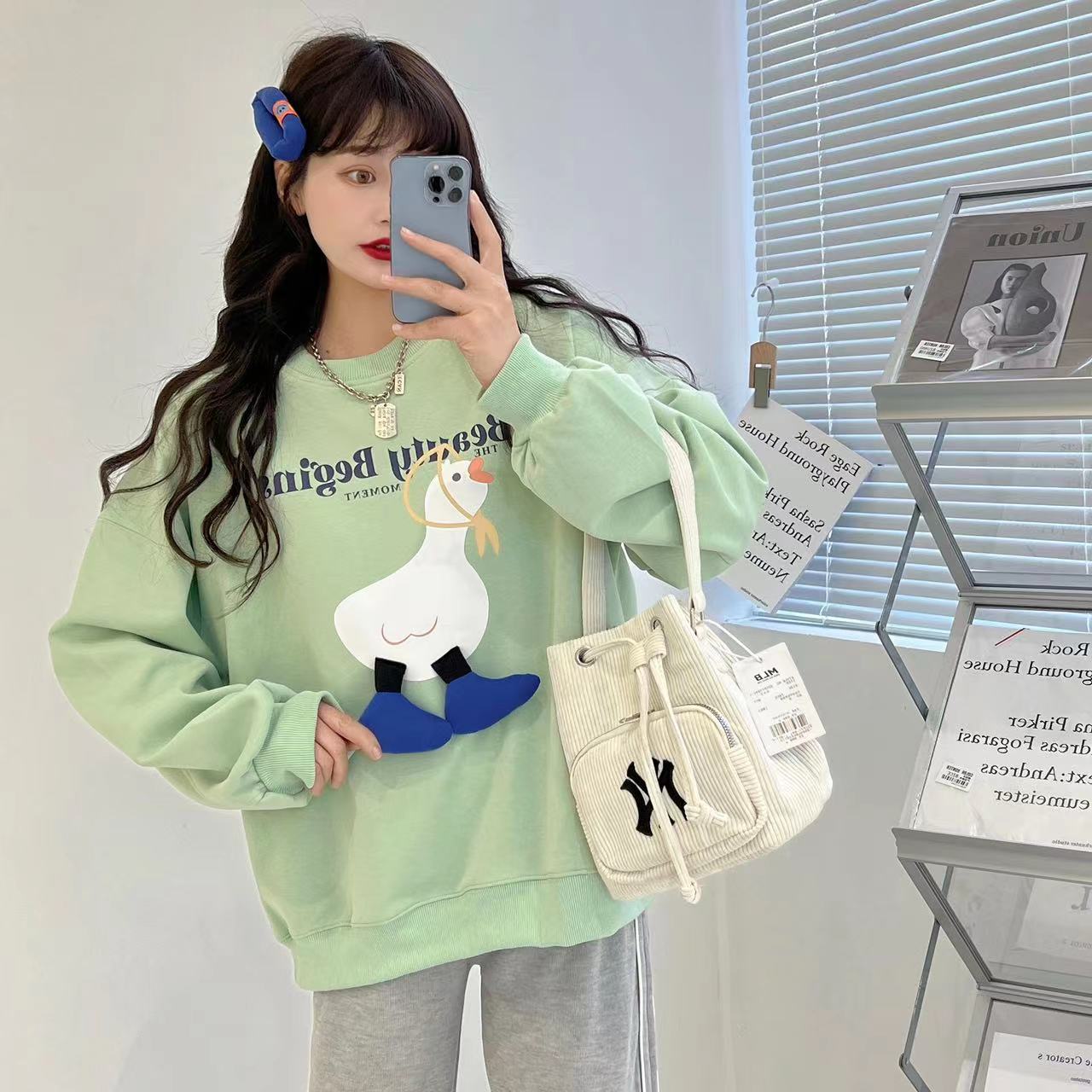 Klein blue hoodie Women's Spring and Autumn Thin 2022 New style, Korean Dongdaemun Harajuku style cartoon loose top trend Specification image