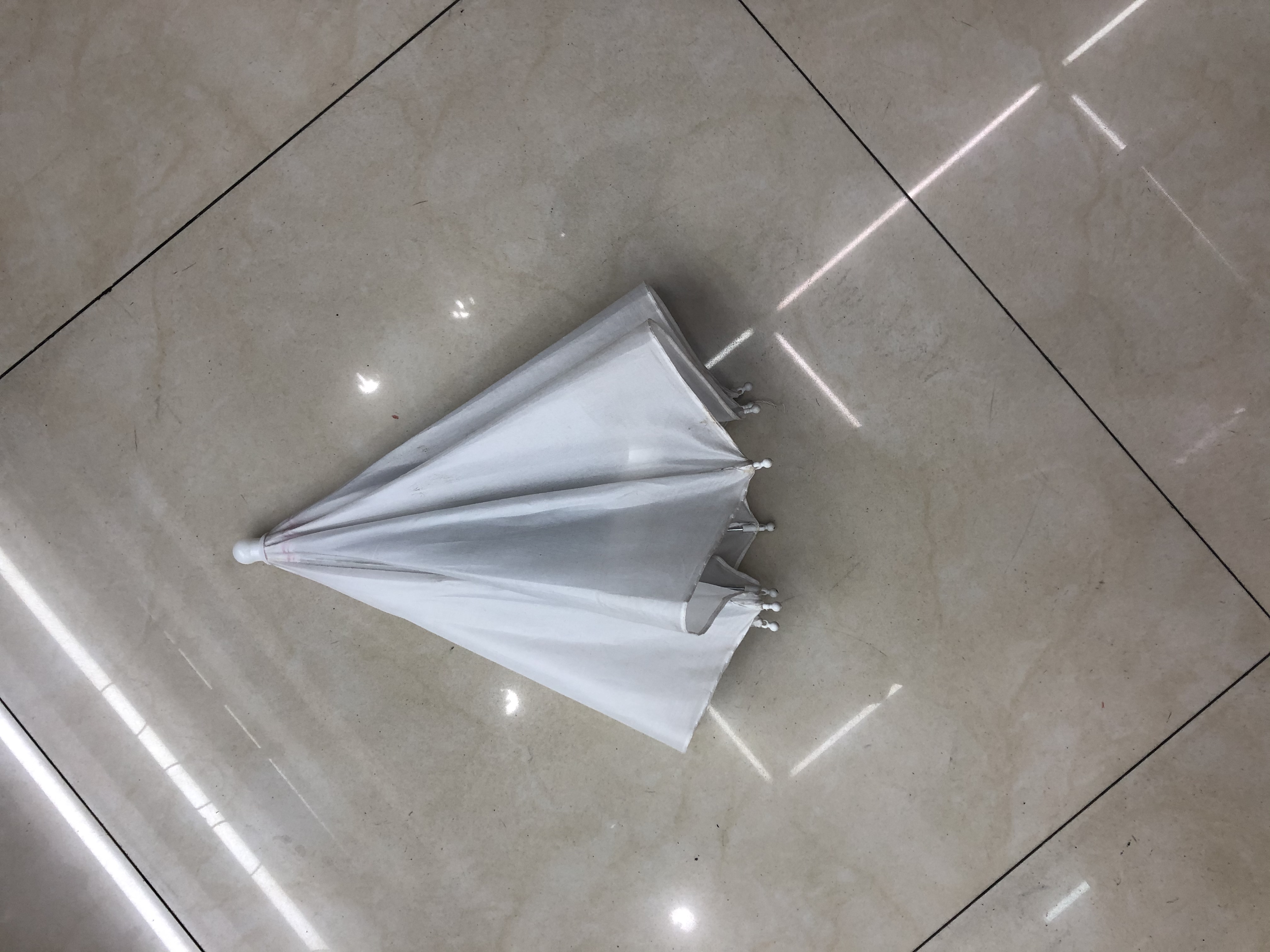 White hat umbrella Specification image