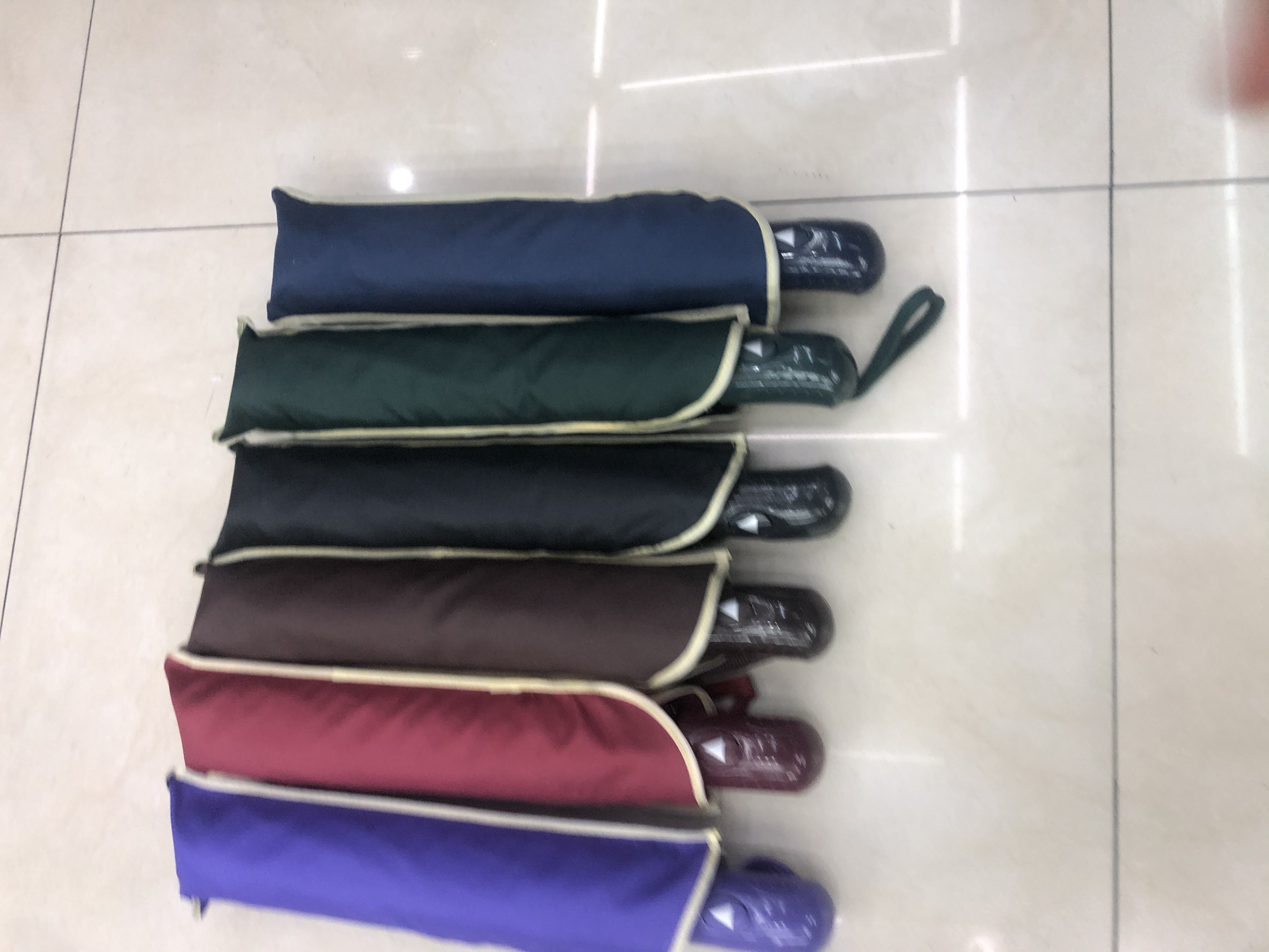 三折半自动喷漆布单色伞