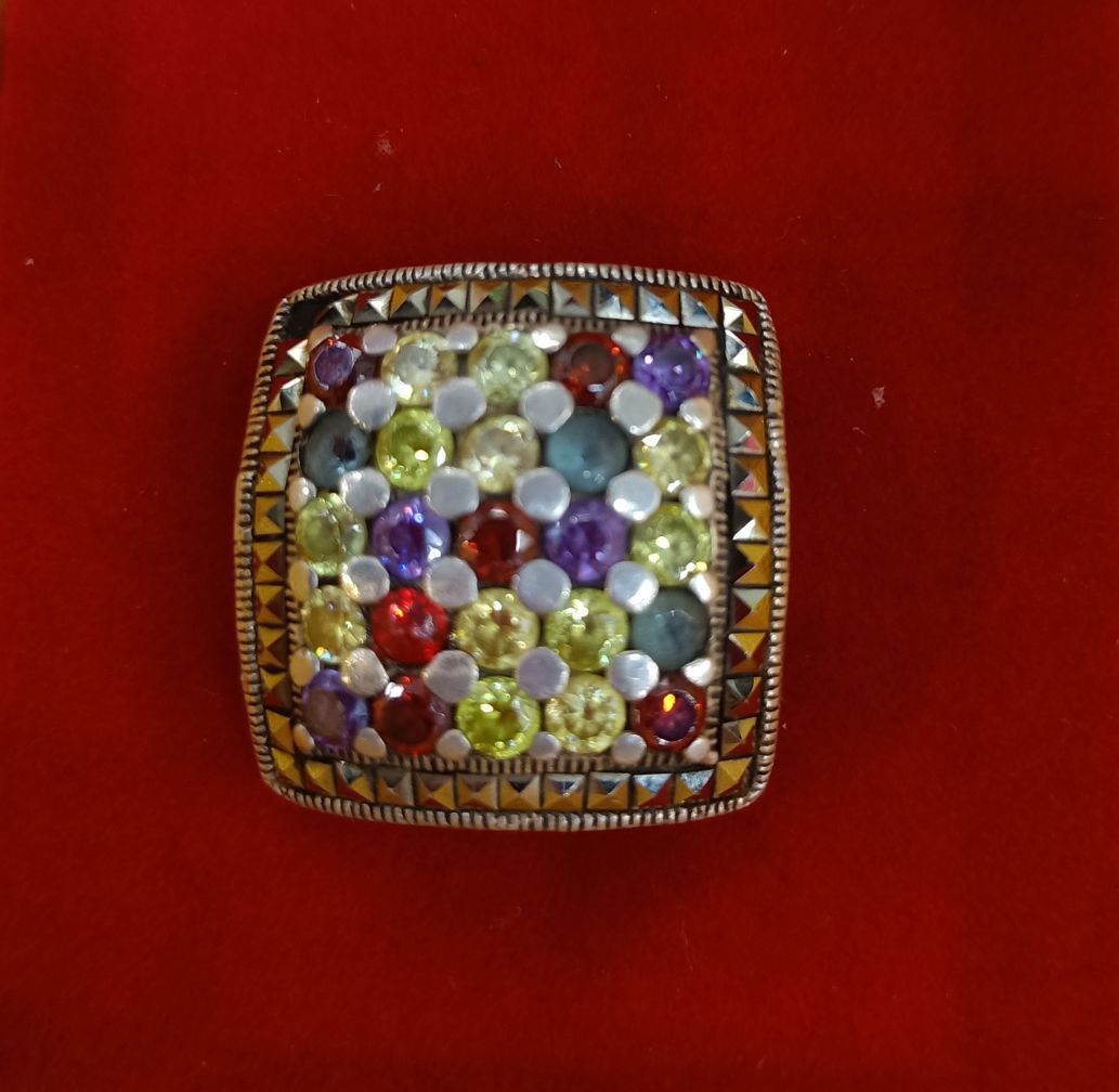 泰银钻戒产品图