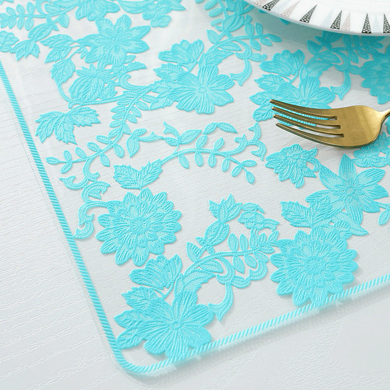 Embroidered table MATS, square hotel, Western restaurant, home decoration tableware MATS, multi-specification washable heat-insulating MATS Application Scenario