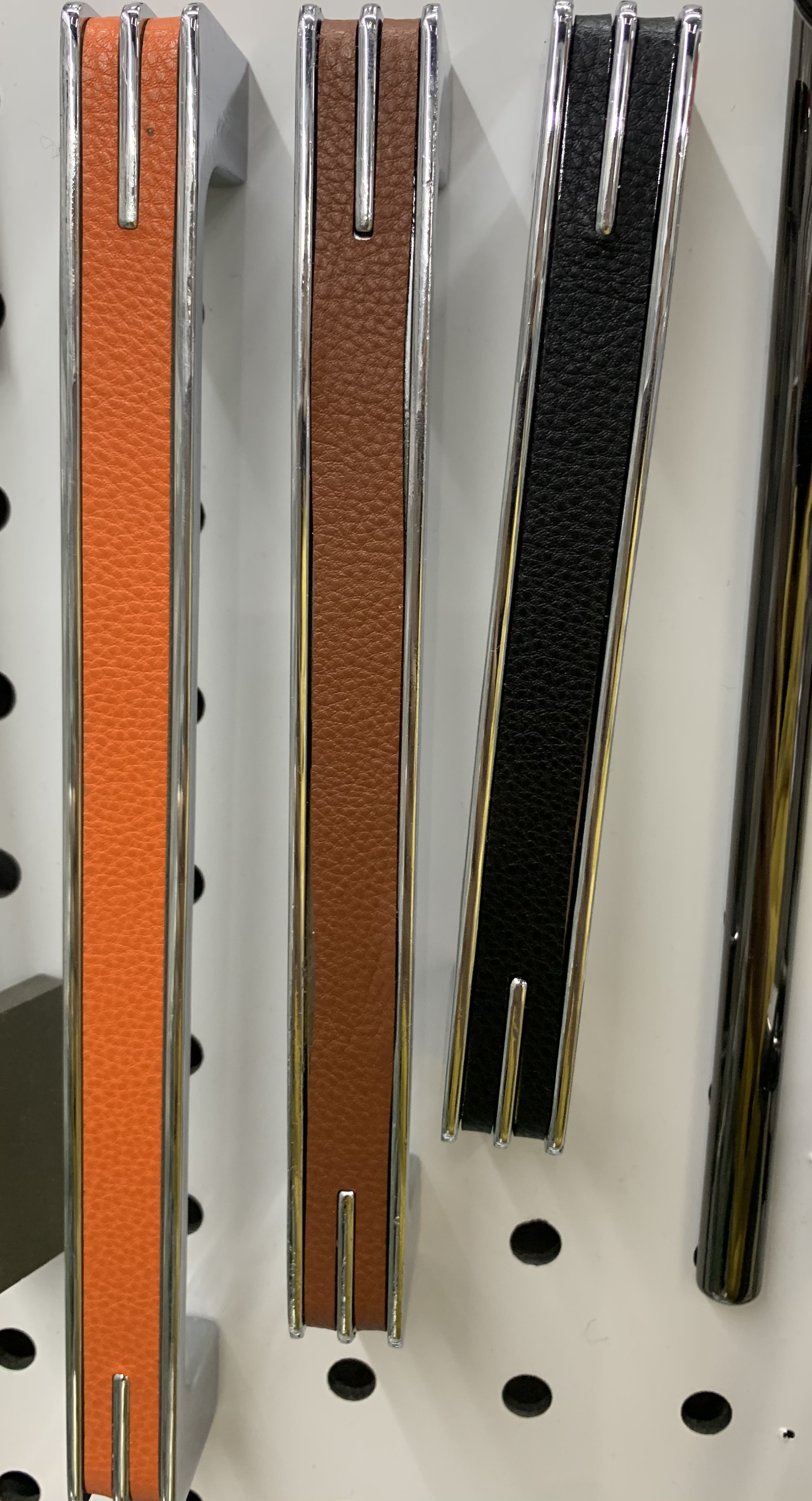 Nuevo alloy cortex pull-handle