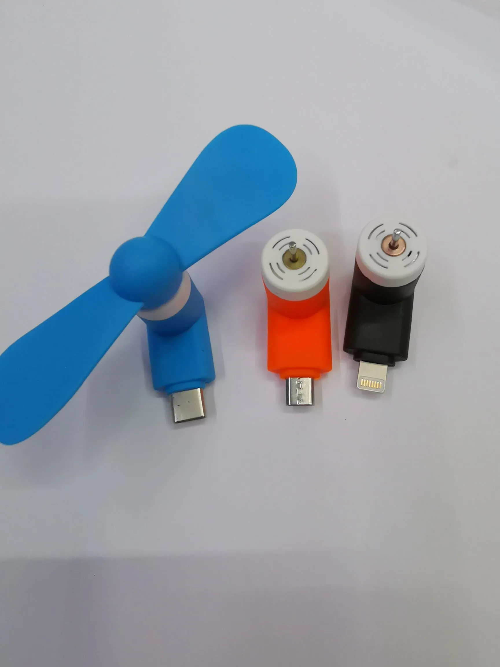 Big Wind Power Plug for mobile phone mini USB small fan, Android and Apple interface portable small silent computer, Big Wind Power plug for Apple and Android, student silent electric fan, power bank universal detail image 2