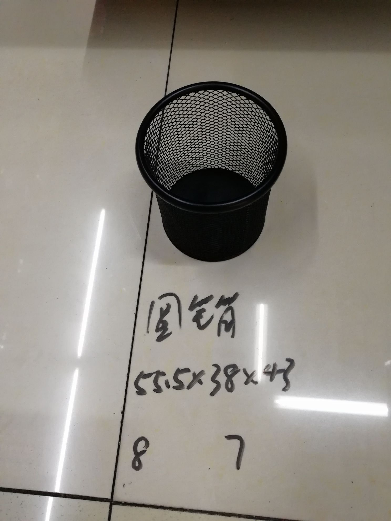 纸篓笔筒细节图