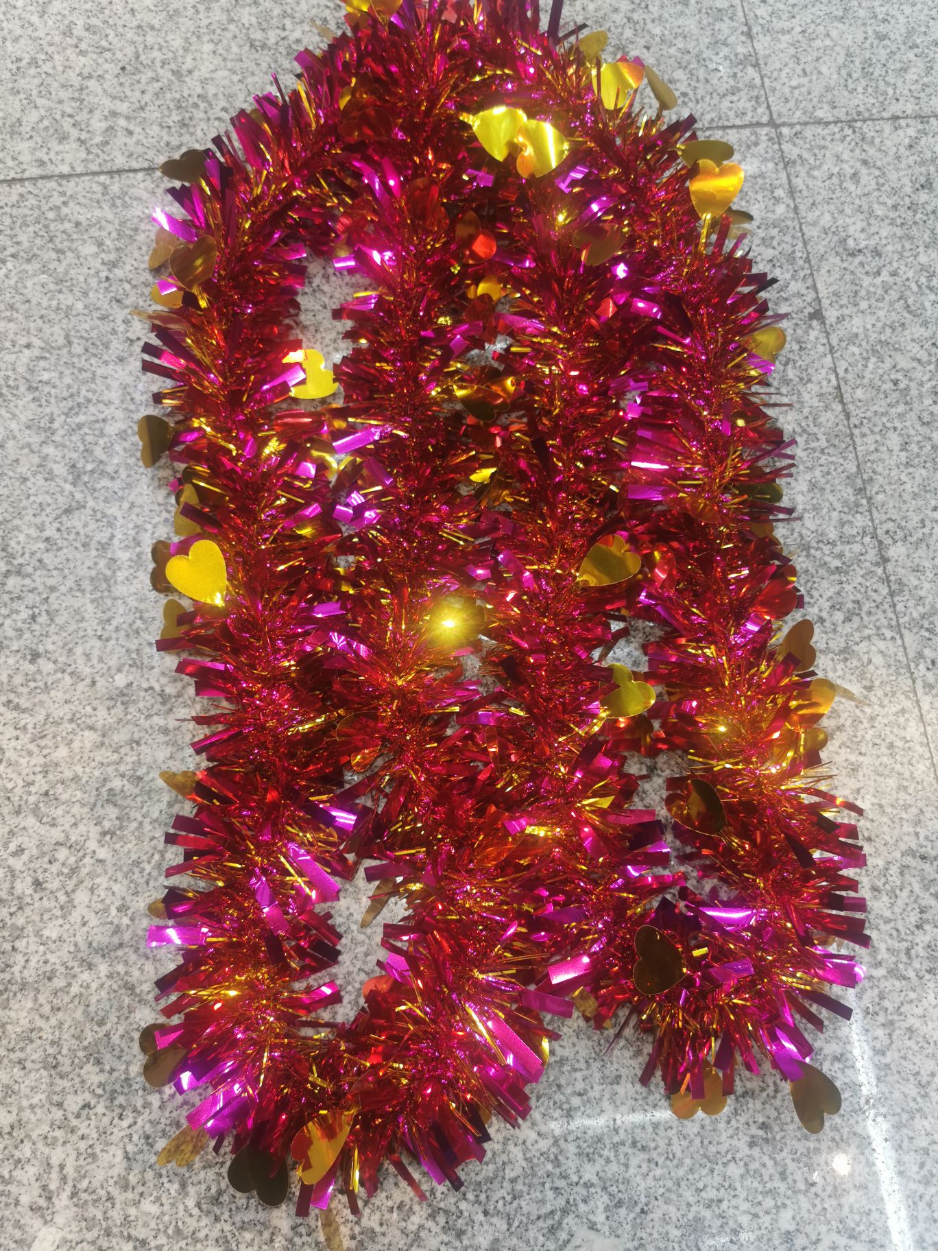 Christmas decorations: Heart-shaped latte art ribbons Specification image