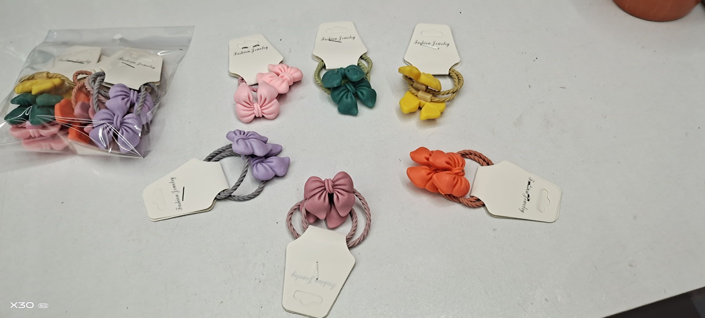 流行韩式儿童头绳（12卡一打） 鸿祥饰品