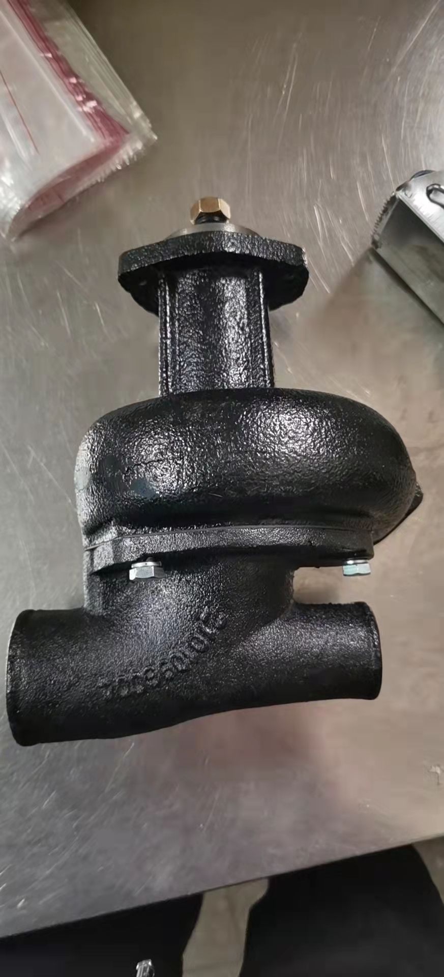 Nissan UD truck PD6/PE6 cooling system water pump 21010-96172 detail image 4