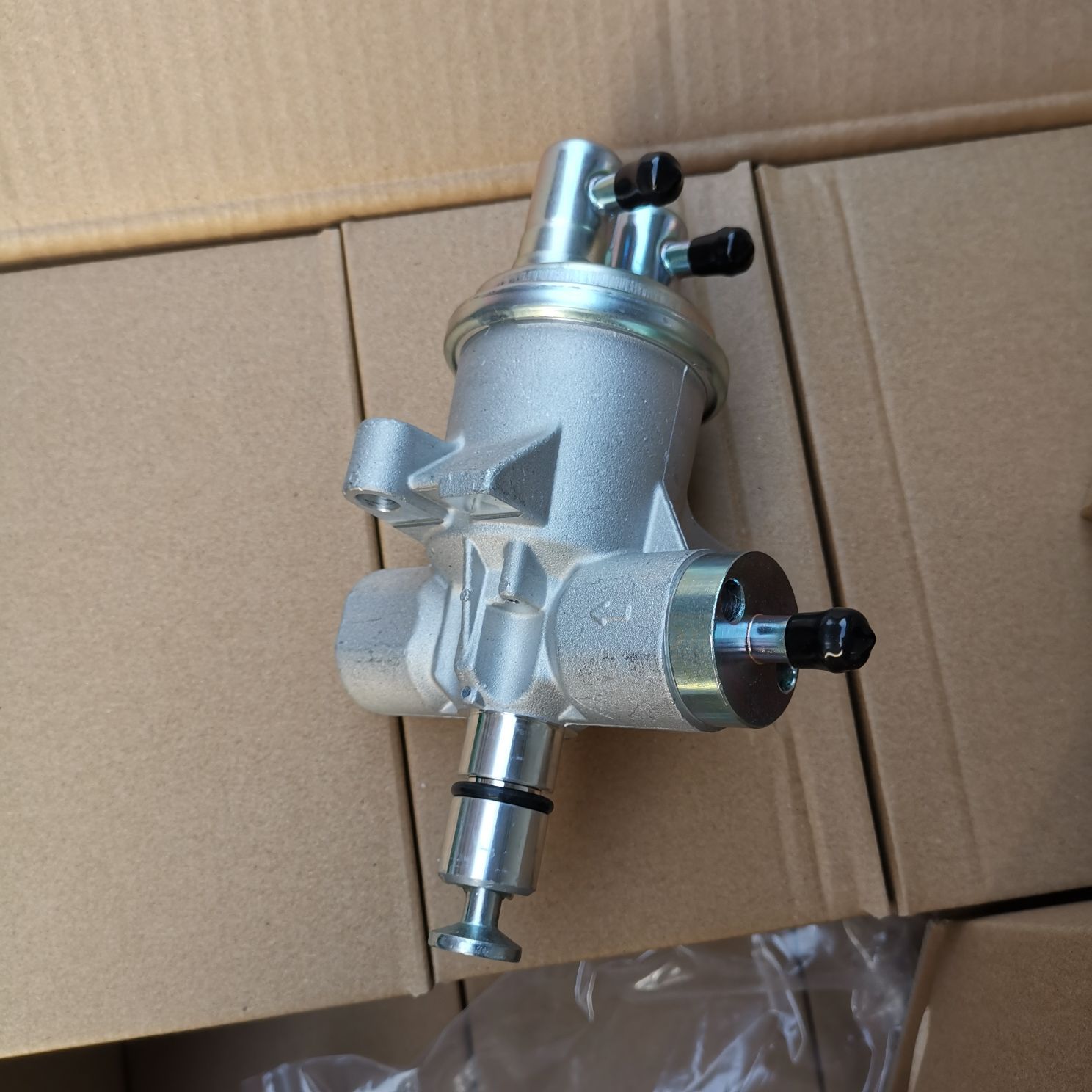 Ford off-road vehicle fuel system accessory fuel pump 1824415C93 detail image 5