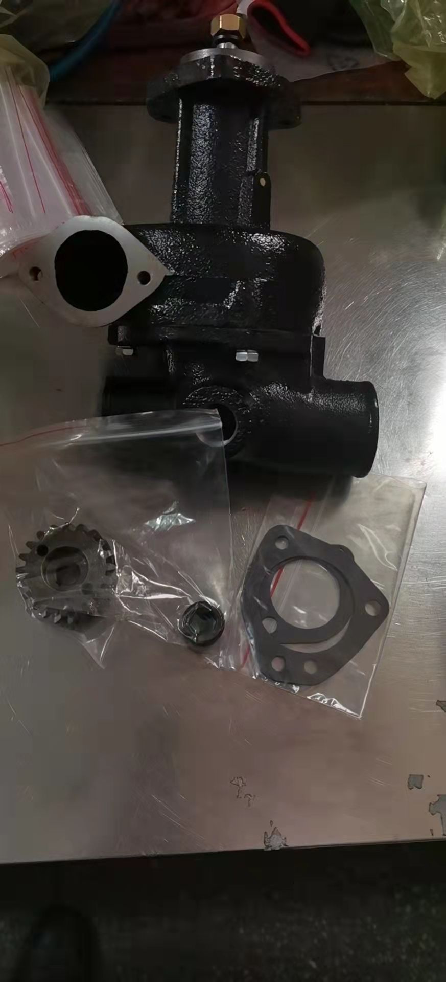 Nissan UD truck PD6/PE6 cooling system water pump 21010-96172 Nissan UD truck PD6/PE6 cooling system water pump 21010-96172