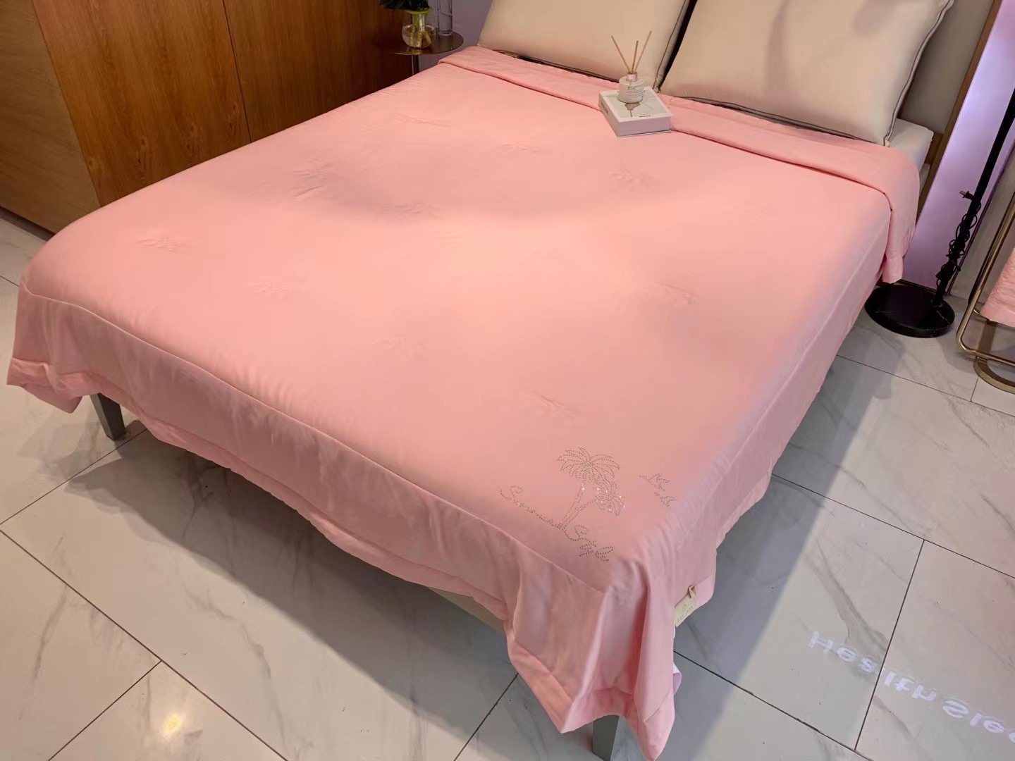 Soft and Comfortable Tencel Quilt