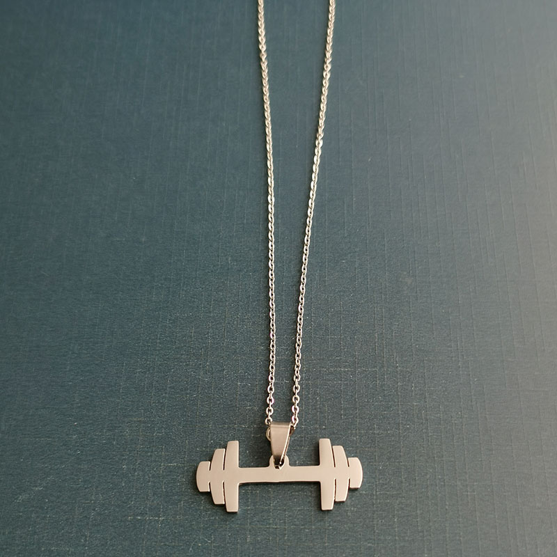 Wholesale of popular European and American style sports and fitness dumbbell necklaces, fashionable barbell couple pendants, autumn and winter sweater chains detail image 4