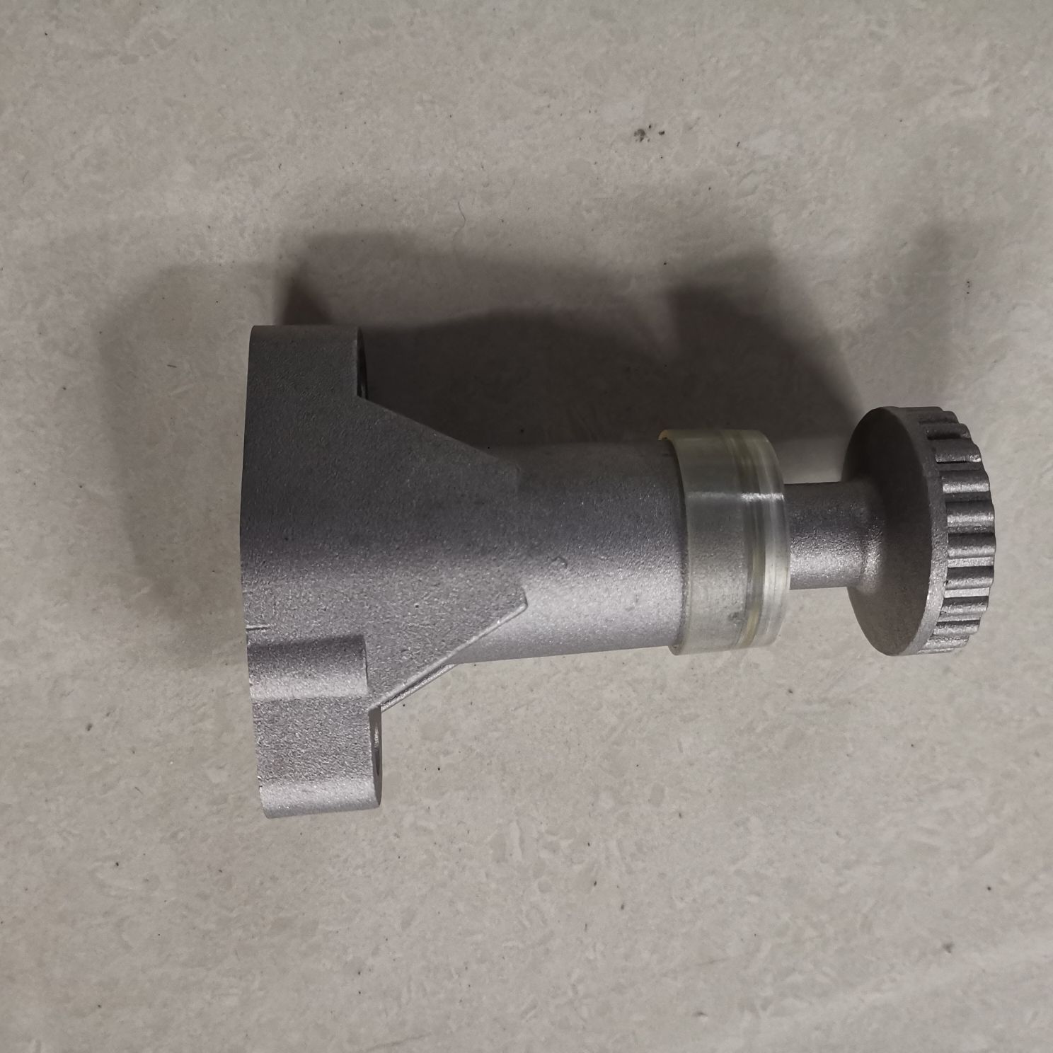 American construction machinery parts hand oil pump 1052508 details Picture
