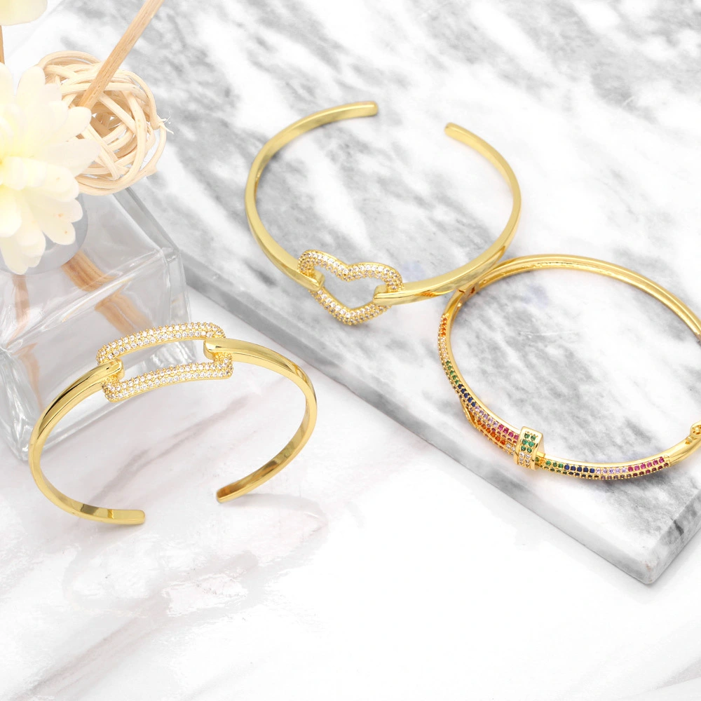 European and American fashion, niche and light luxury, diamond-encrusted geometric rectangular heart-shaped opening bracelet, internet-famous nail bracelet detail image 5