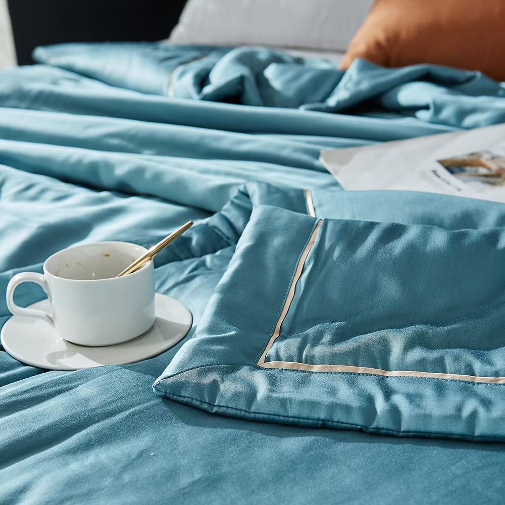 The imperial family moisturizing summer quilt has a great drape! The fit and softness are both excellent [Strong] pic 6