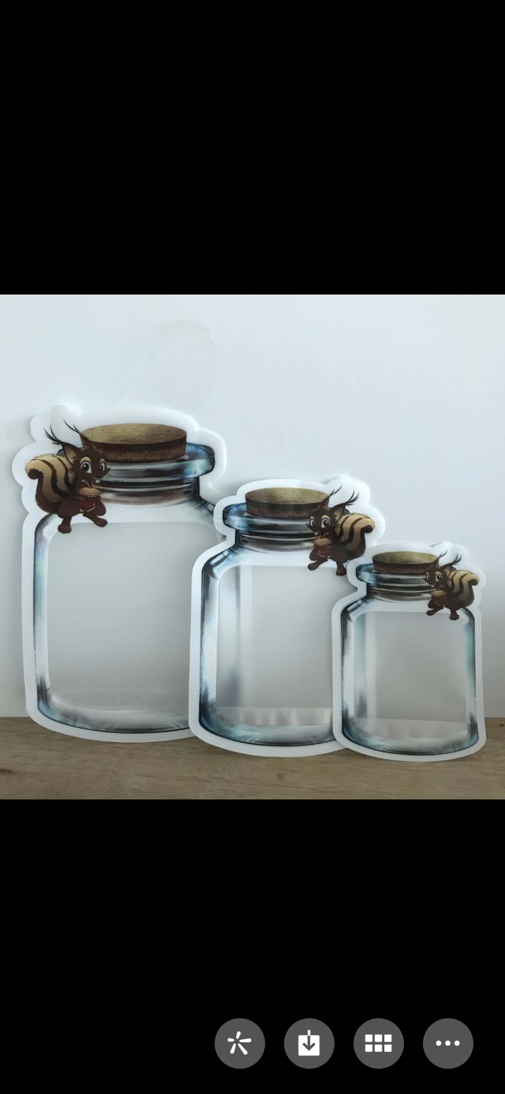 Self-standing zipper bag