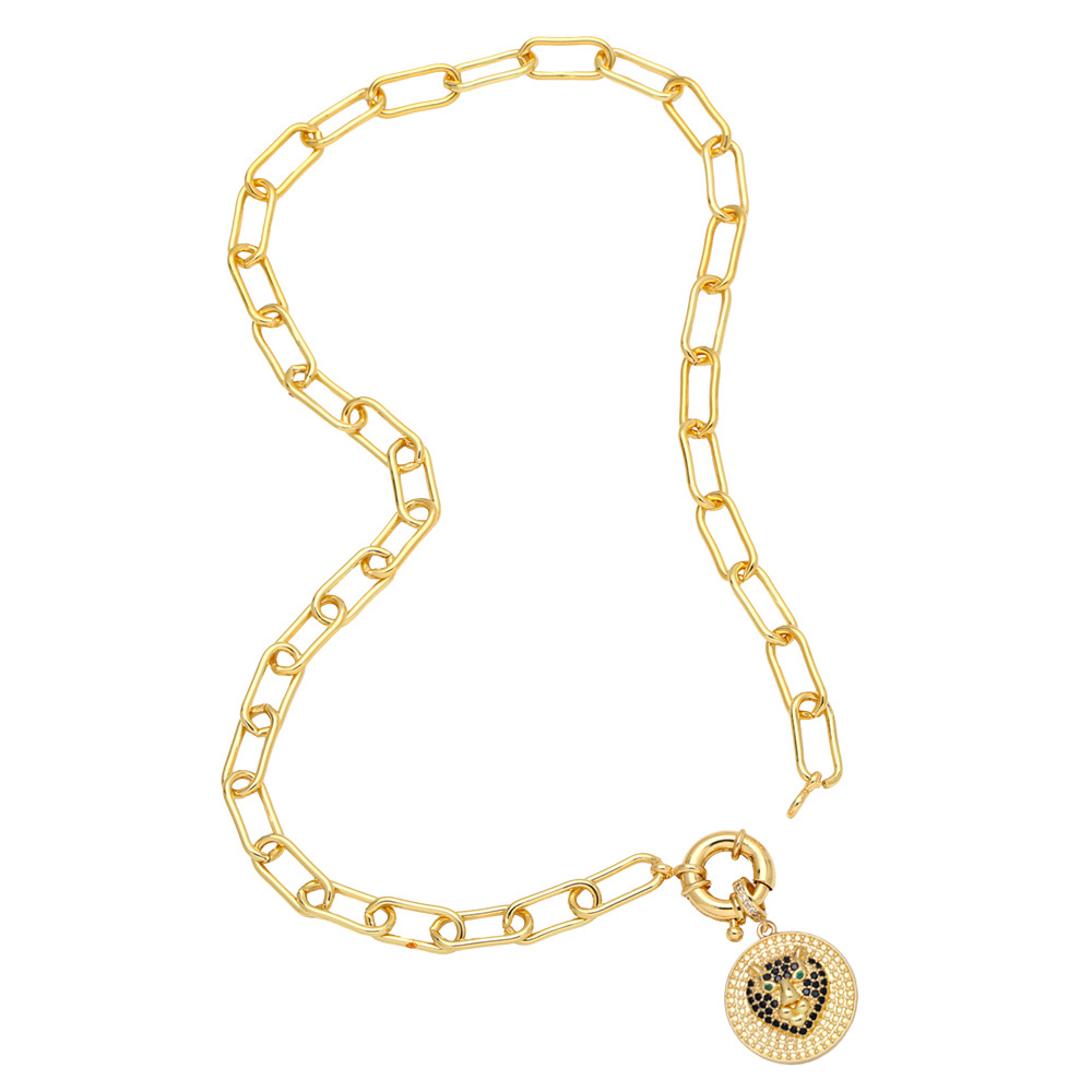 Leopard head necklace, Instagram influencer hip-hop street thick chain collarbone chain, niche European and American heavy industry neck chain Application Scenario