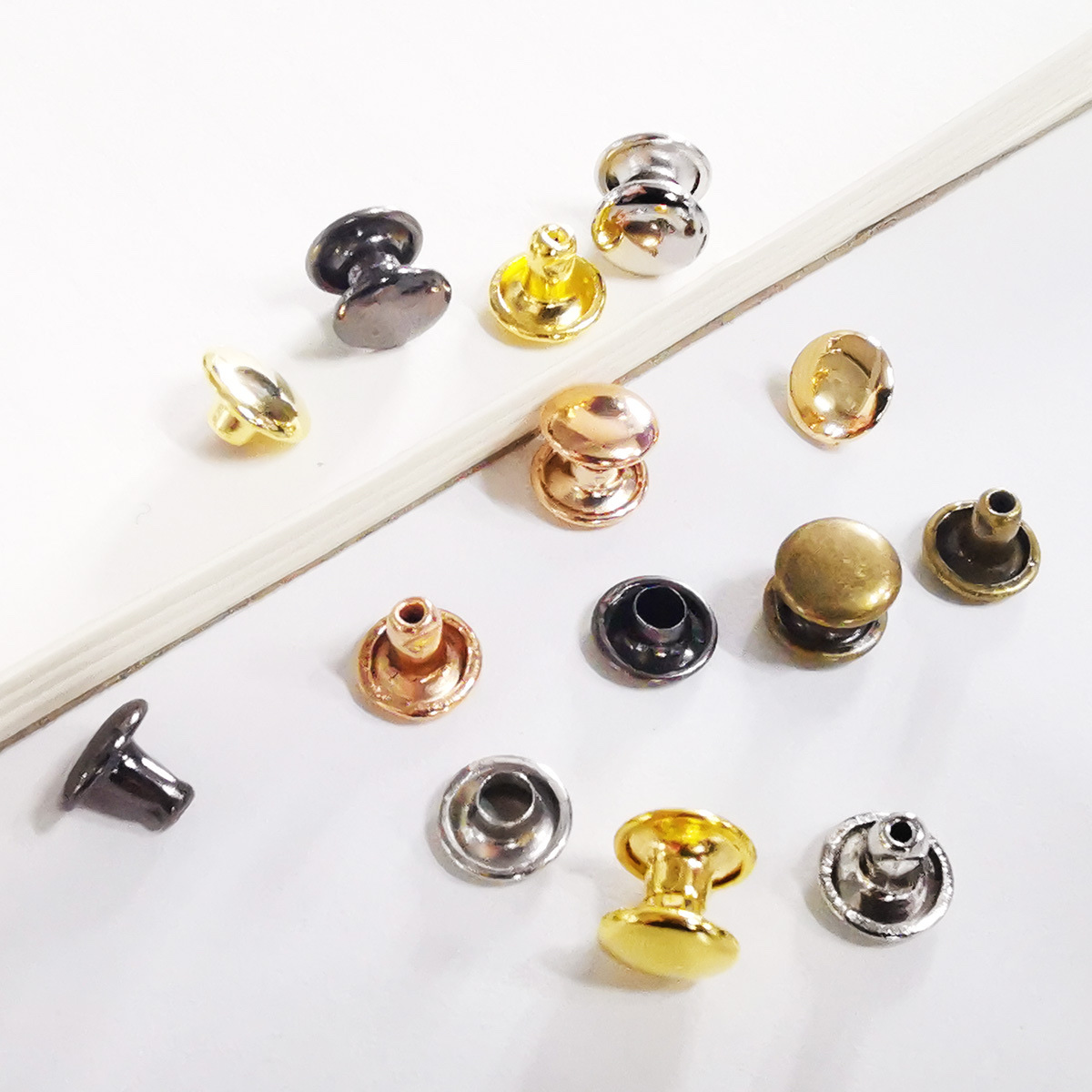 Wholesale from the original manufacturer of double-sided willow rivets for diy clothing and accessories bags, straps, round mother and child rivets, and double-sided collision rivets Item Picture