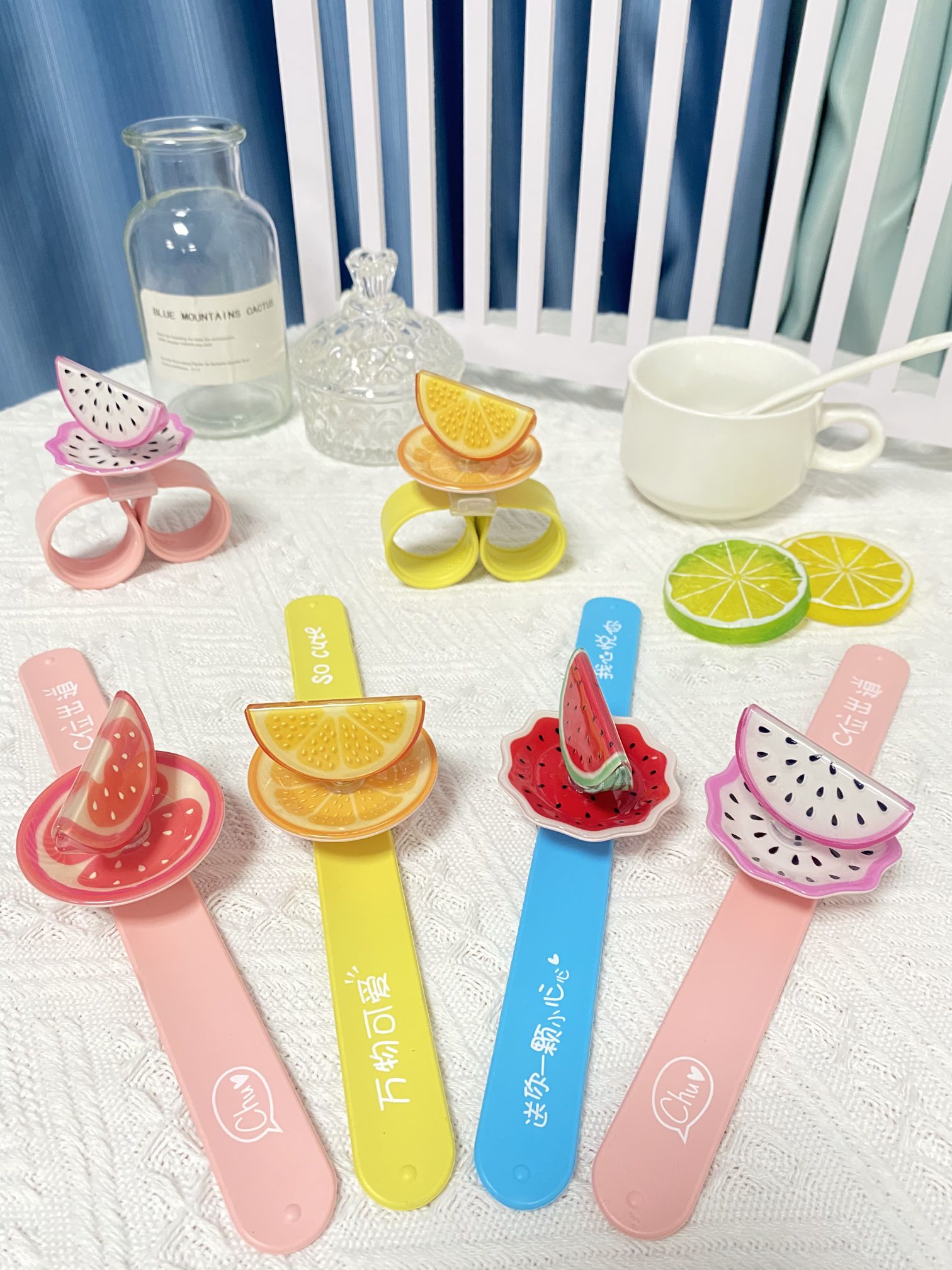 旋转闪灯立体水果造型啪啪圈