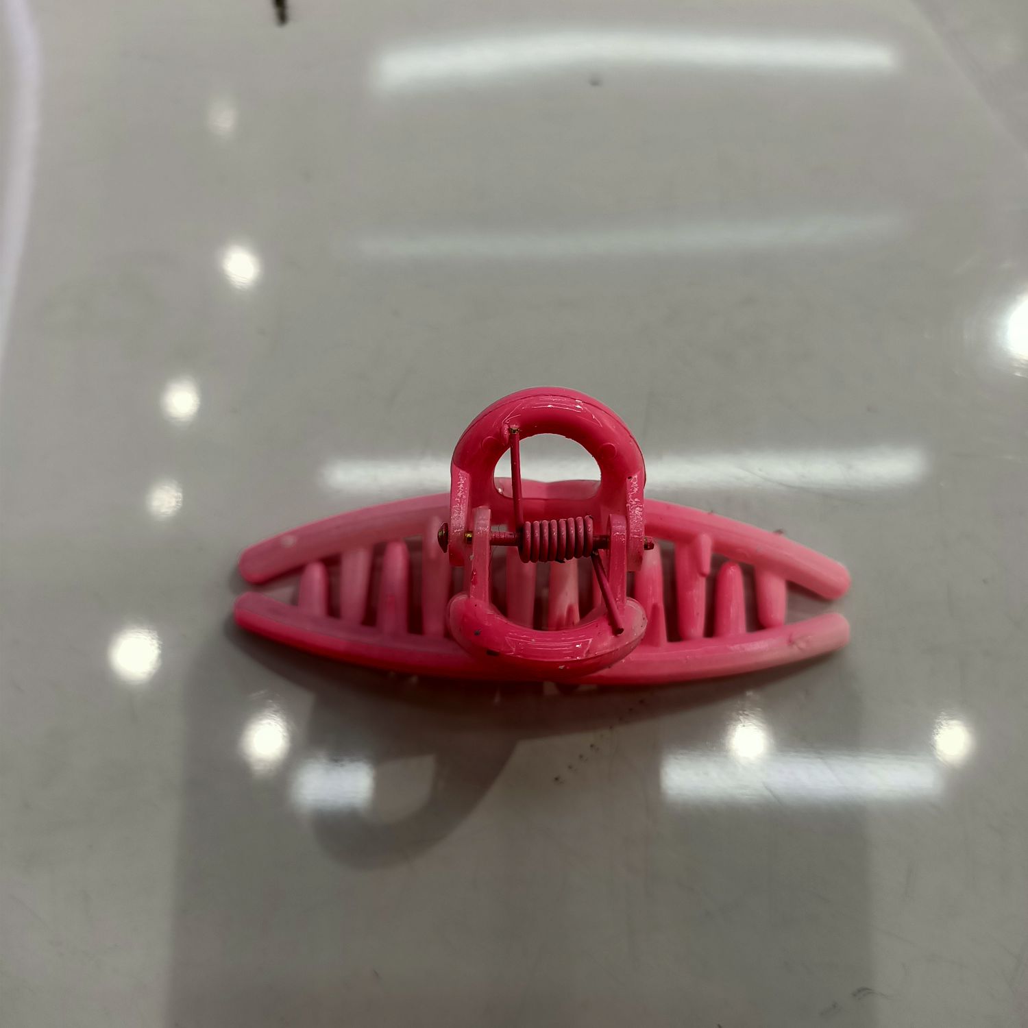 塑料抓夹/大气塑料抓夹/简约塑料抓夹白底实物图