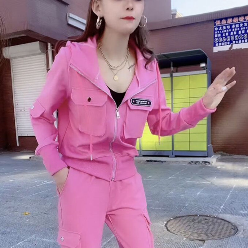 女装卫衣/女套装/休闲女装白底实物图