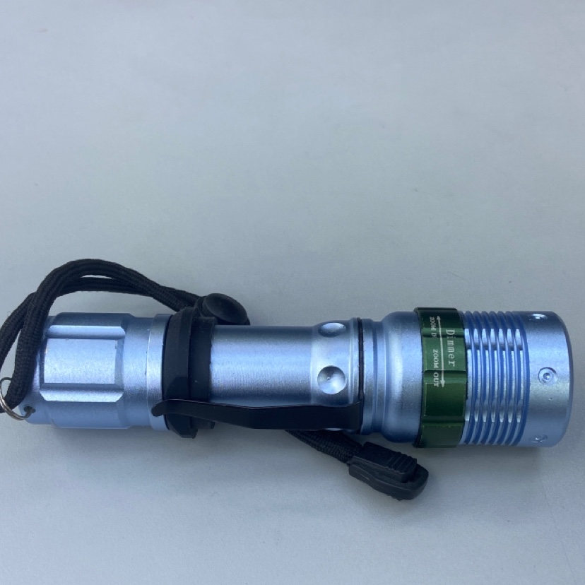 手电筒强光充电户外超亮远射小型迷你便携家耐用