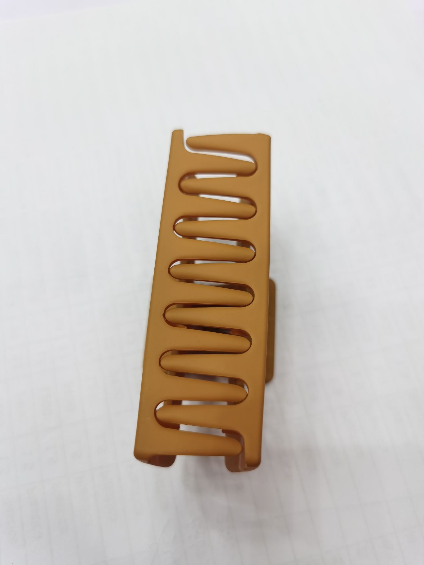 Korean style popular light luxury matte elastic lacquer inlaid with crystal diamonds, scratch-resistant square hollowed-out hair clipper and head accessory detail image 9