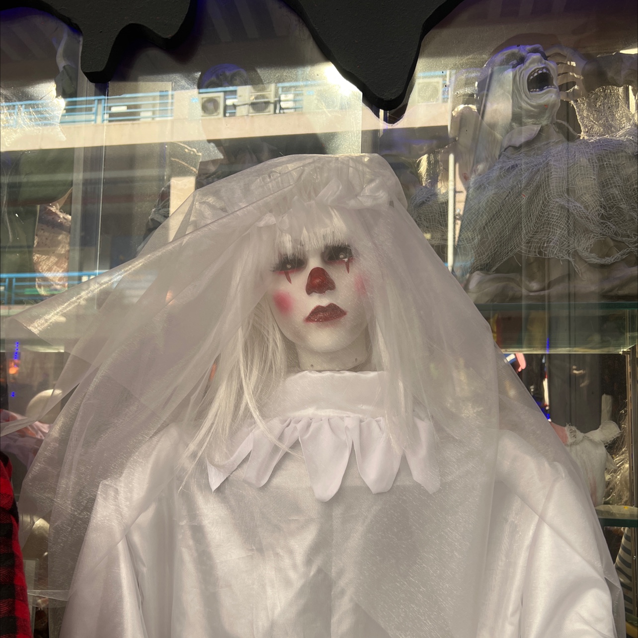Halloween decorations, electric toys, large ghost standing bride, Shanghai SH21032
