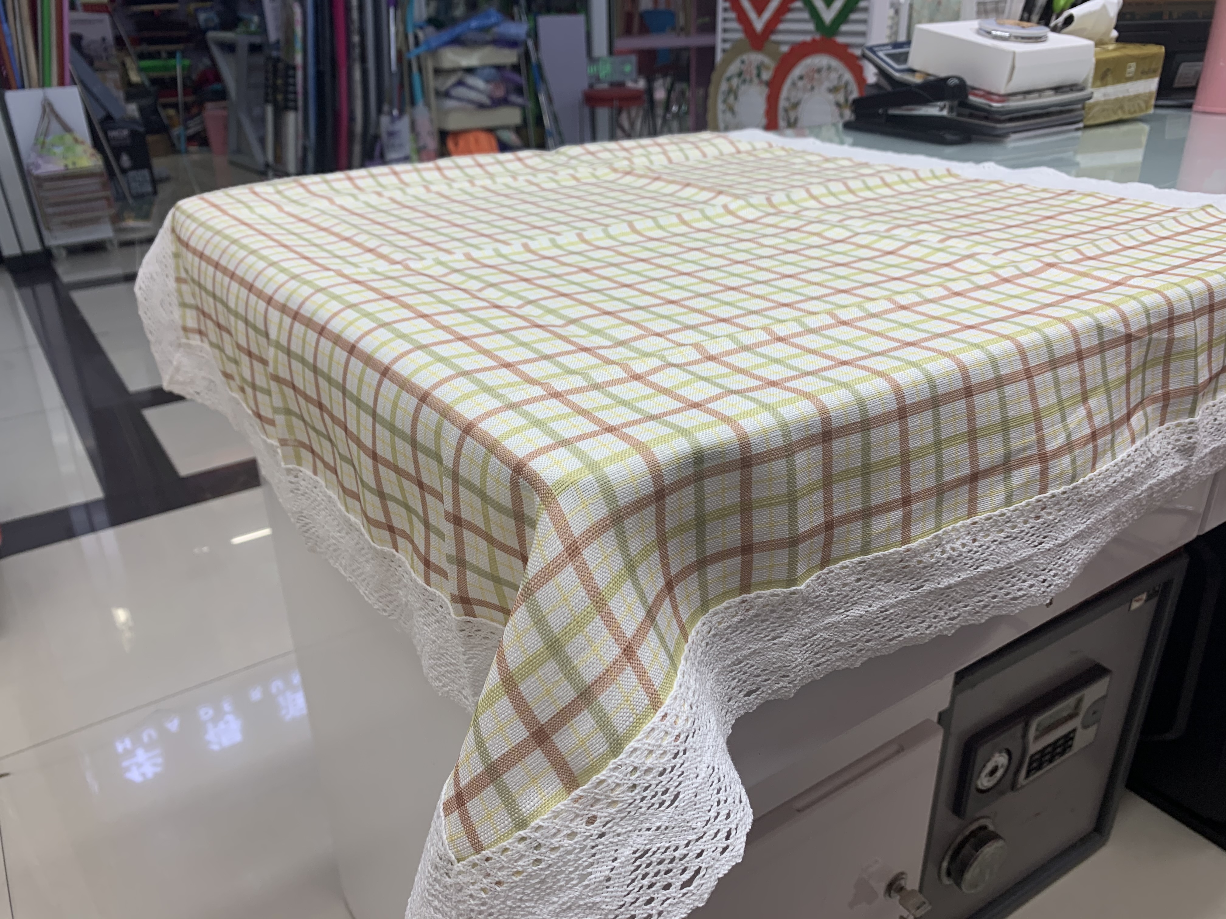 Lace tablecloth Specification image