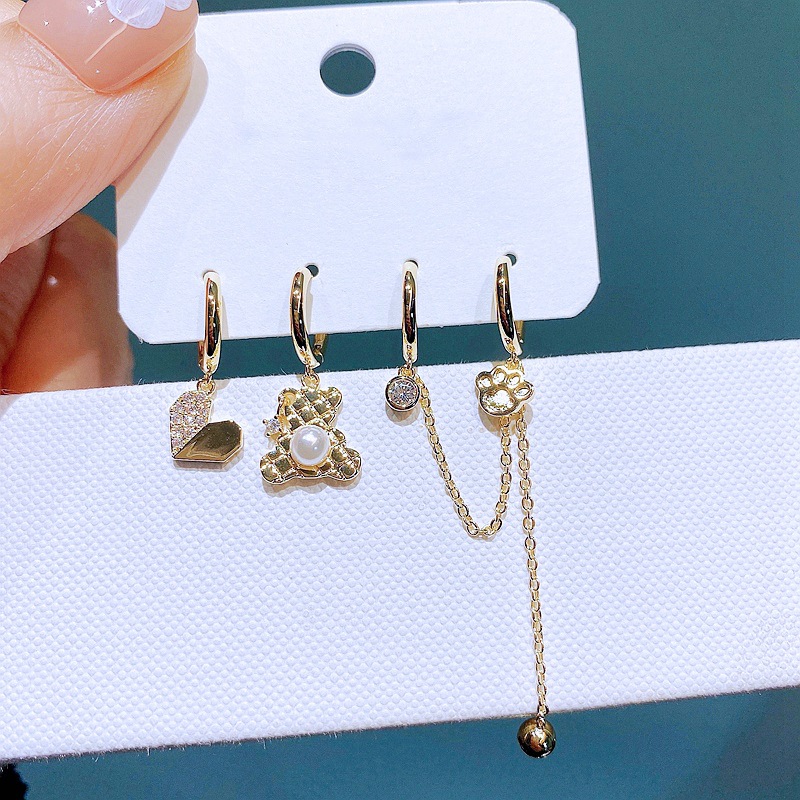 High-end, sweet, cool and fashionable earring set for women, exquisite zircon pearl, cute heart-shaped bear ear buckles and small ear rings