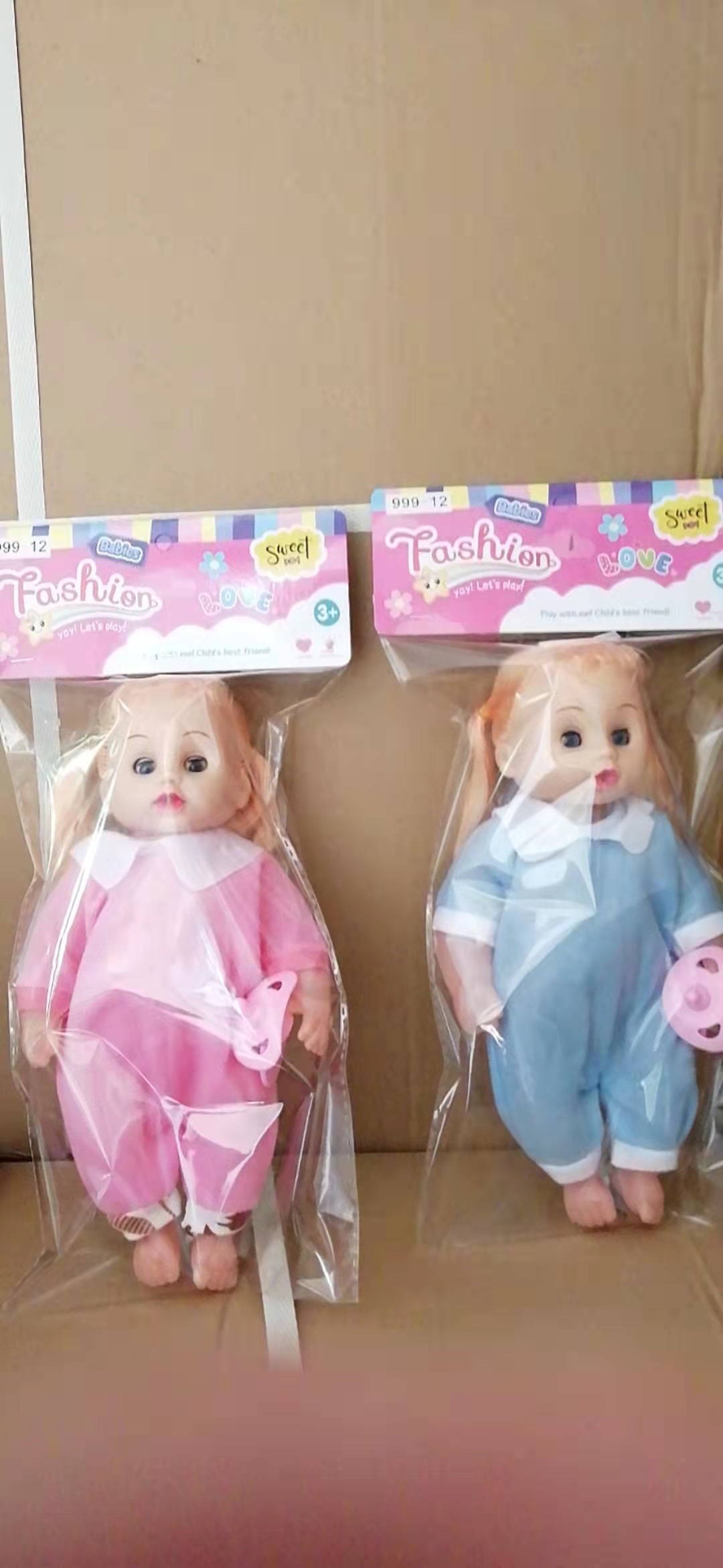 奶嘴娃娃，会哭会笑图