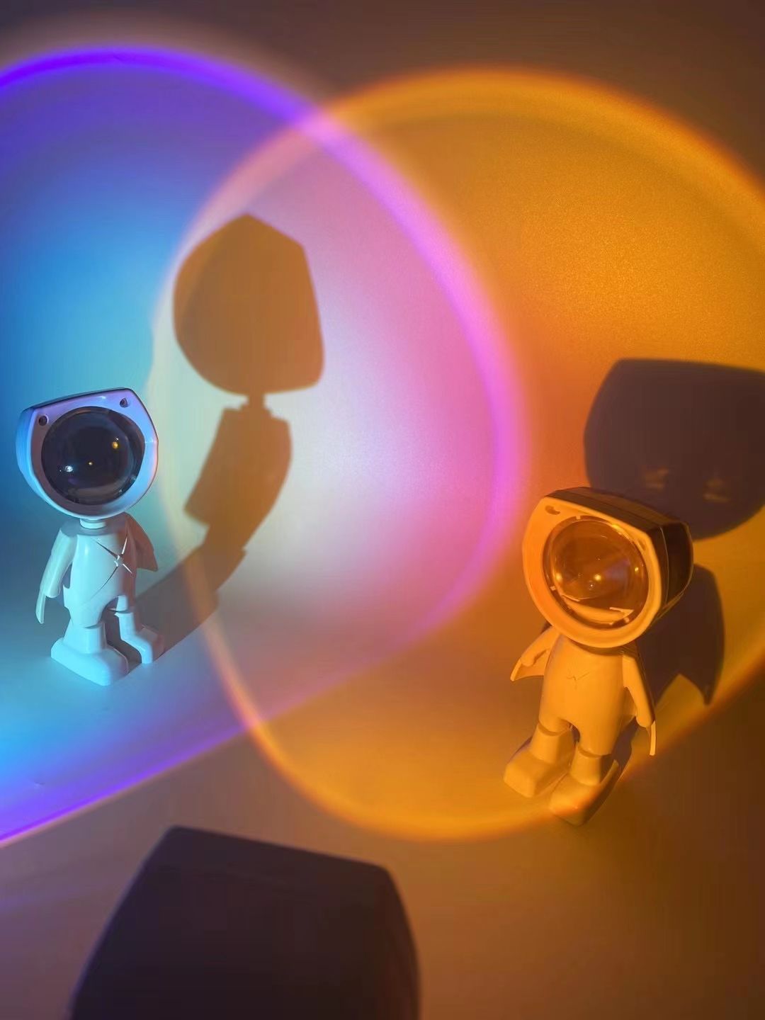 Best-selling astronaut sunset light, astronaut projection light, live streaming light, photography light, sunset light, fill light