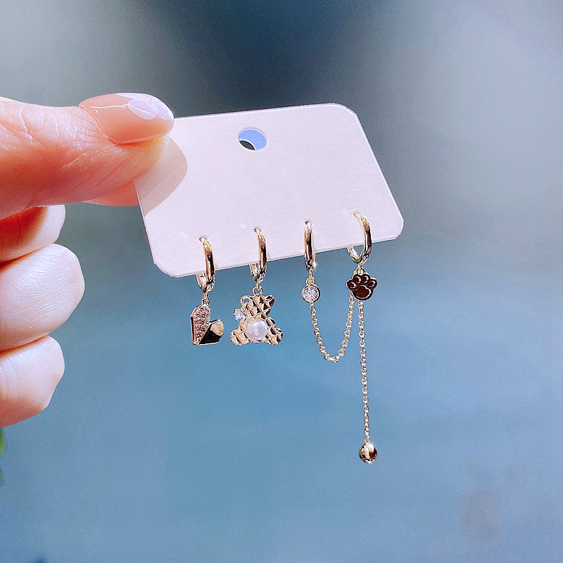 High-end, sweet, cool and fashionable earring set for women, exquisite zircon pearl, cute heart-shaped bear ear buckles and small ear rings detail image 3