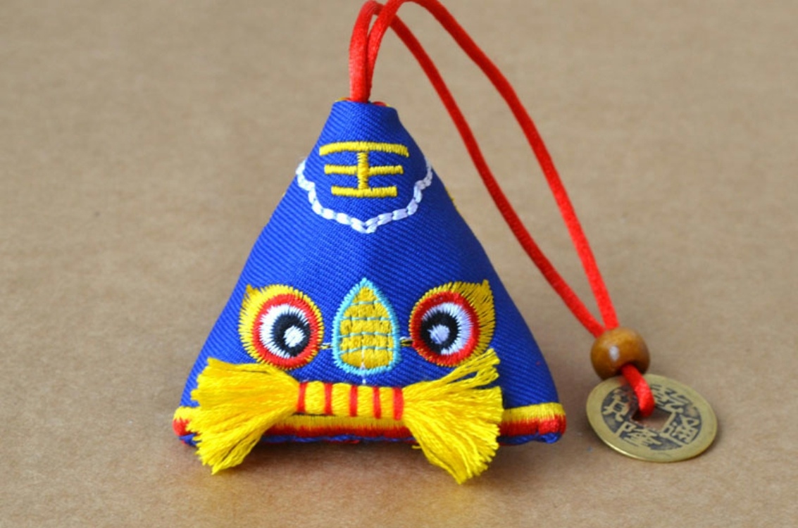 熙福工艺虎年香包古风刺绣虎头粽子香囊端午节福虎生肖三角粽子挂饰礼物详情2