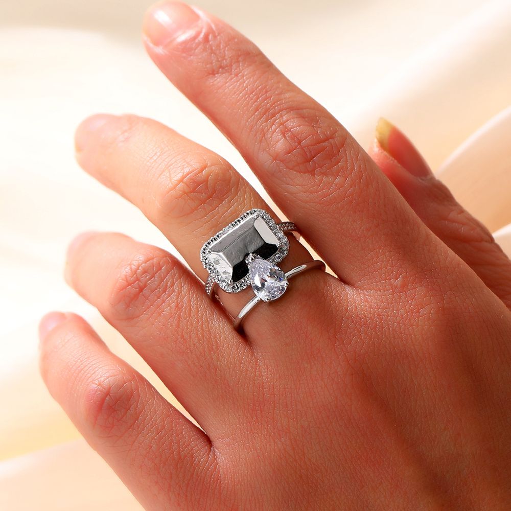 Fengyu North Day Futuristic and niche design metal texture geometric square Zircon ring, ring opening 002 detail image 6