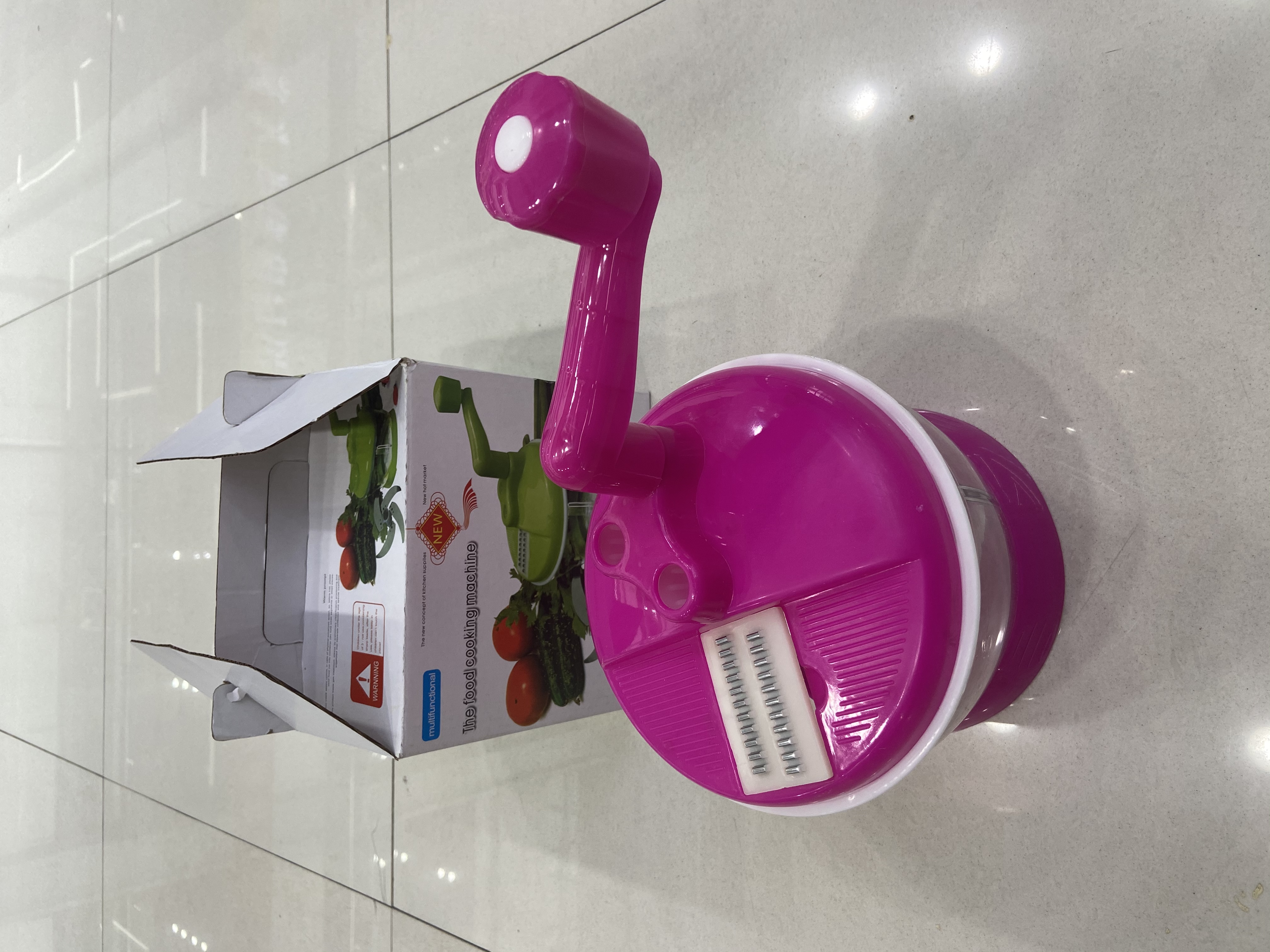 Rose red hand-cranked vegetable cutter details Picture