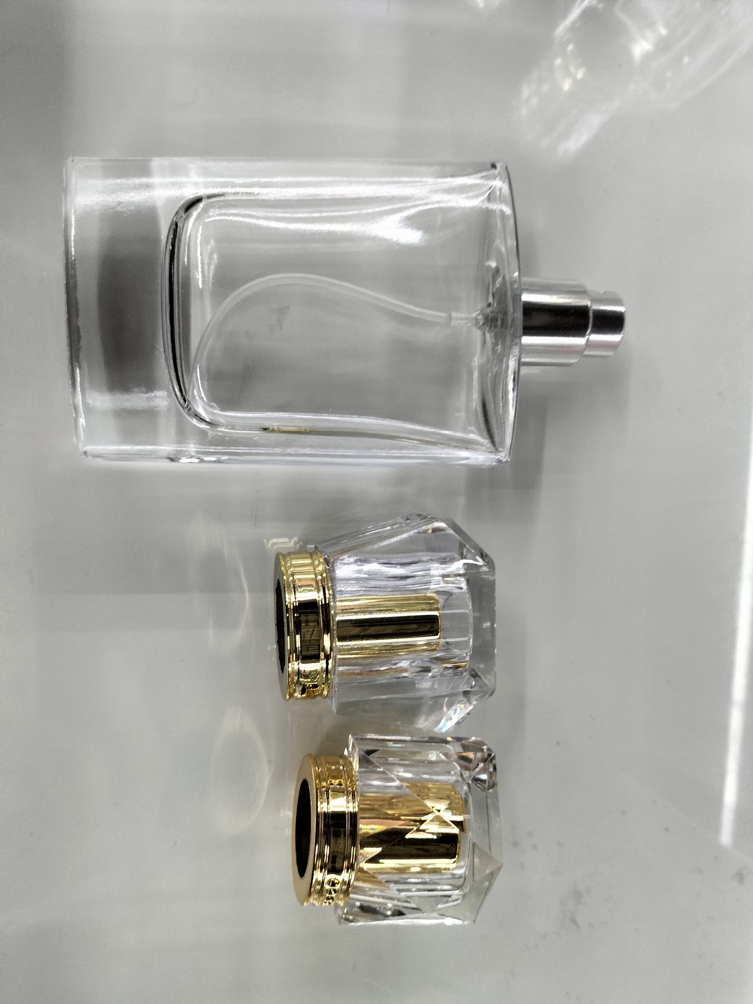 30ml香水瓶 卡口香水瓶 亚克力盖子款式多多详情图5