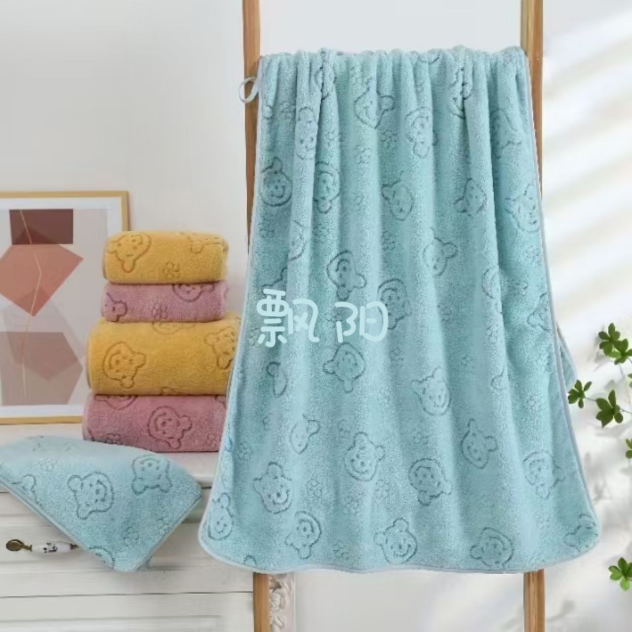 Yiwu buena carga flotando yang absorbente jacquard coral fleather toalla Specification image