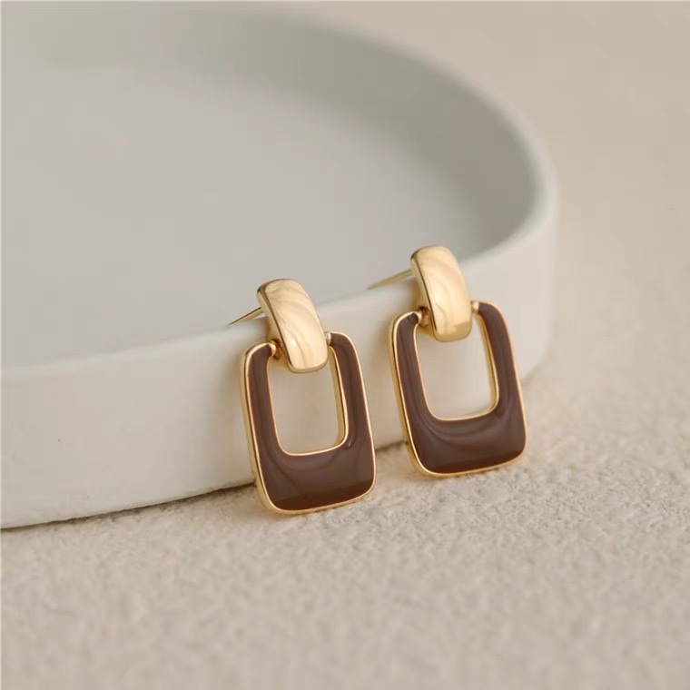 Silver needle glazed, niche design earrings, feminine charm, simple yet sophisticated, ear studs, personalized and versatile earrings