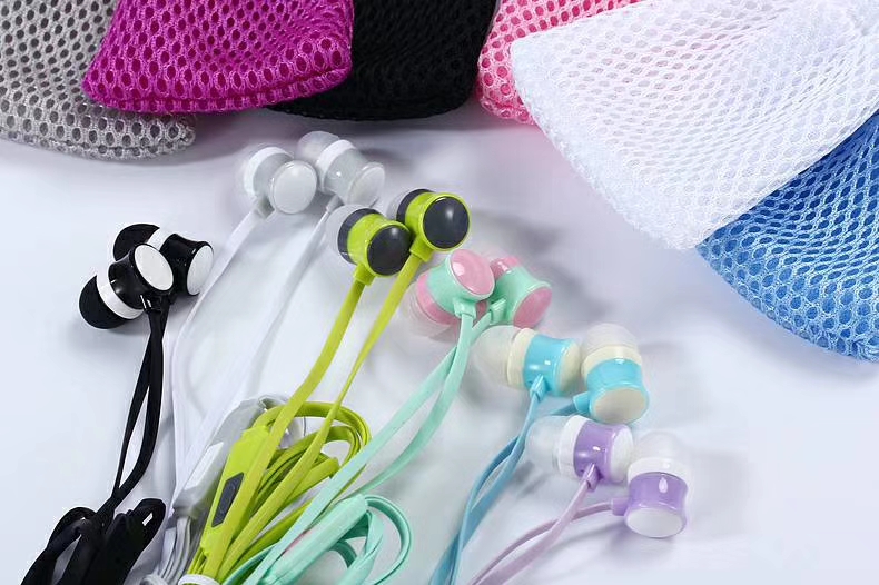 Sogo brand headphones, MC-92 branded headphones, mobile phone headphones, ear tips, ear labels, ear cables Item Picture