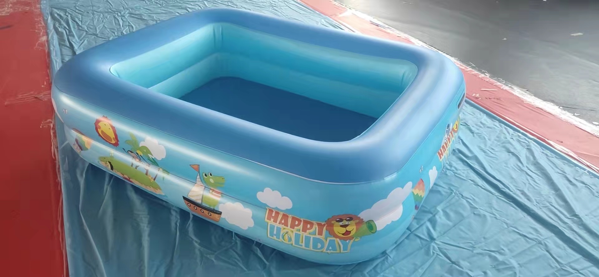 Inflatable pool