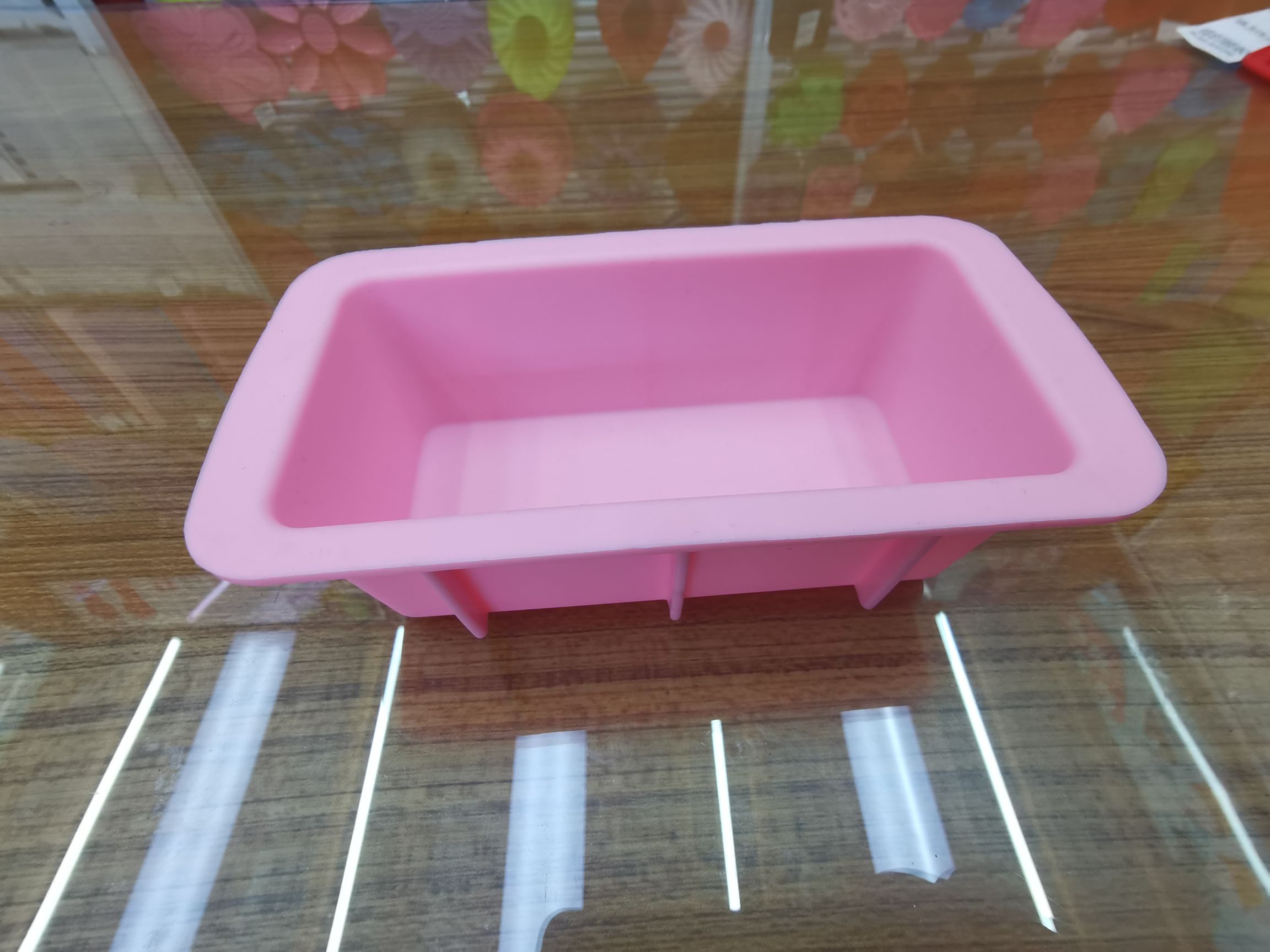 Small-sized silicone molds for toast