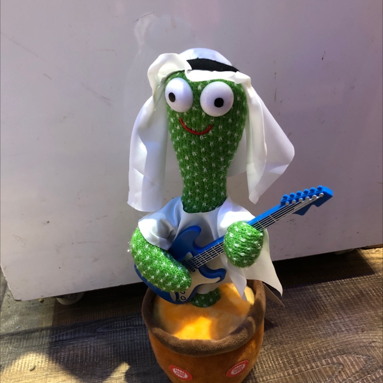 The internet-famous best-selling electric plush toy, the cactus with lights and music, is from the commercial sea HNR Specification image