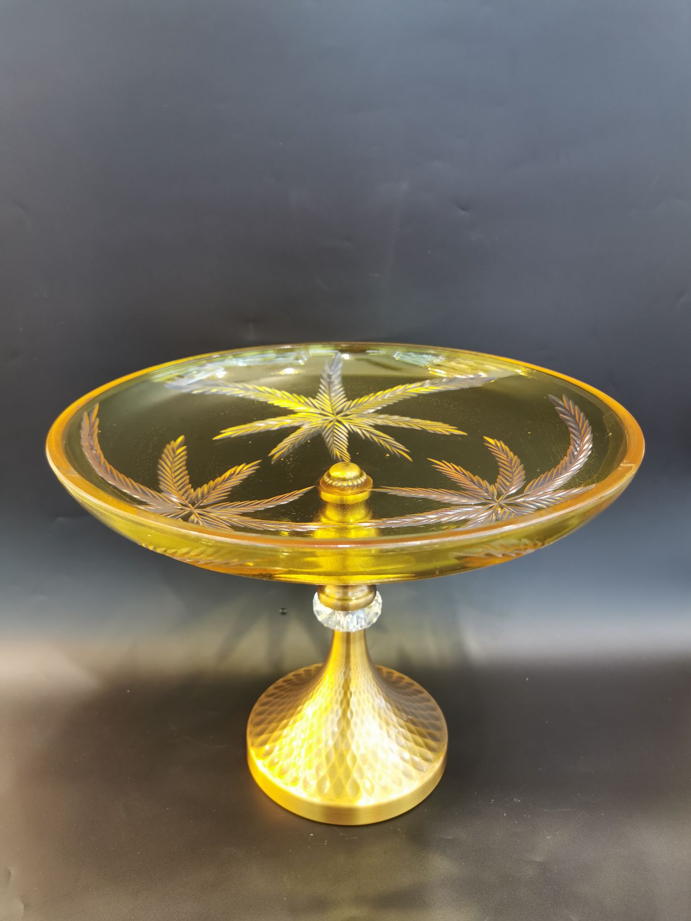 玻璃工艺品实物图