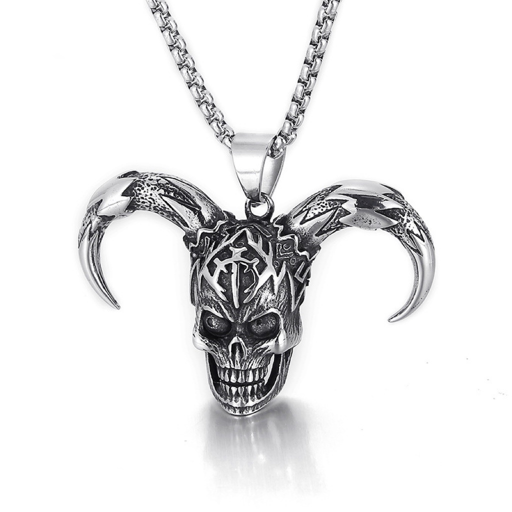 European best-selling necklaces: Stainless steel skull pendants, animal head men's pendants