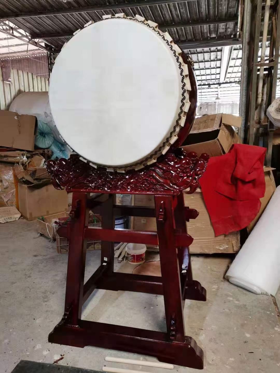 花梨木鼓架白底实物图