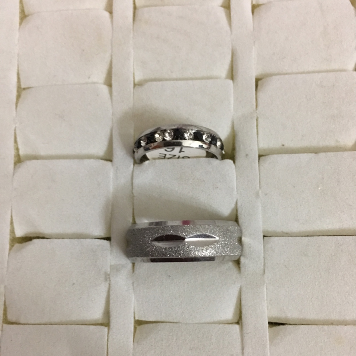 The width of the ring